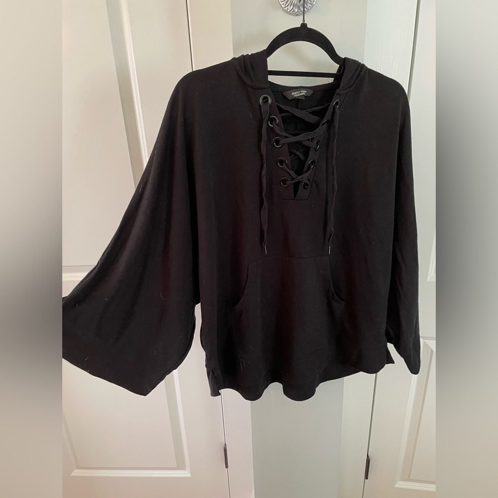 Simply Vera wang lace up flowy black hoodie